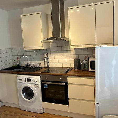 Apartamento Cairo Street Ground Floor Warrington Exterior foto